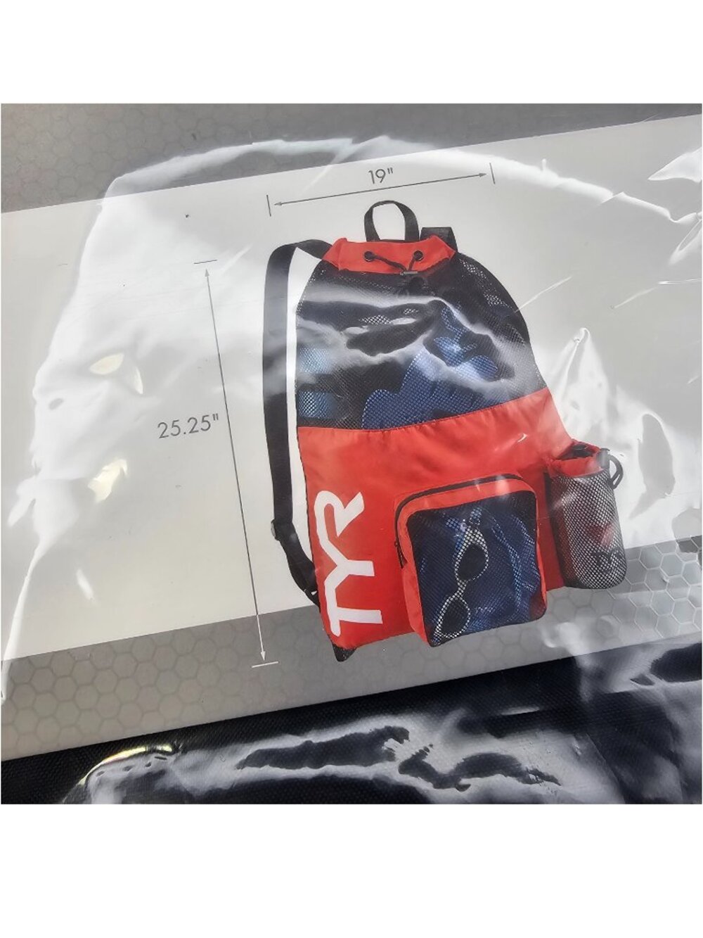 NWT!!  TYR Alliance Big Mesh Mummy Lightweight Backpack 40L Black